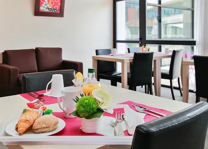 Appart'city Confort Purpan شقة فندقية